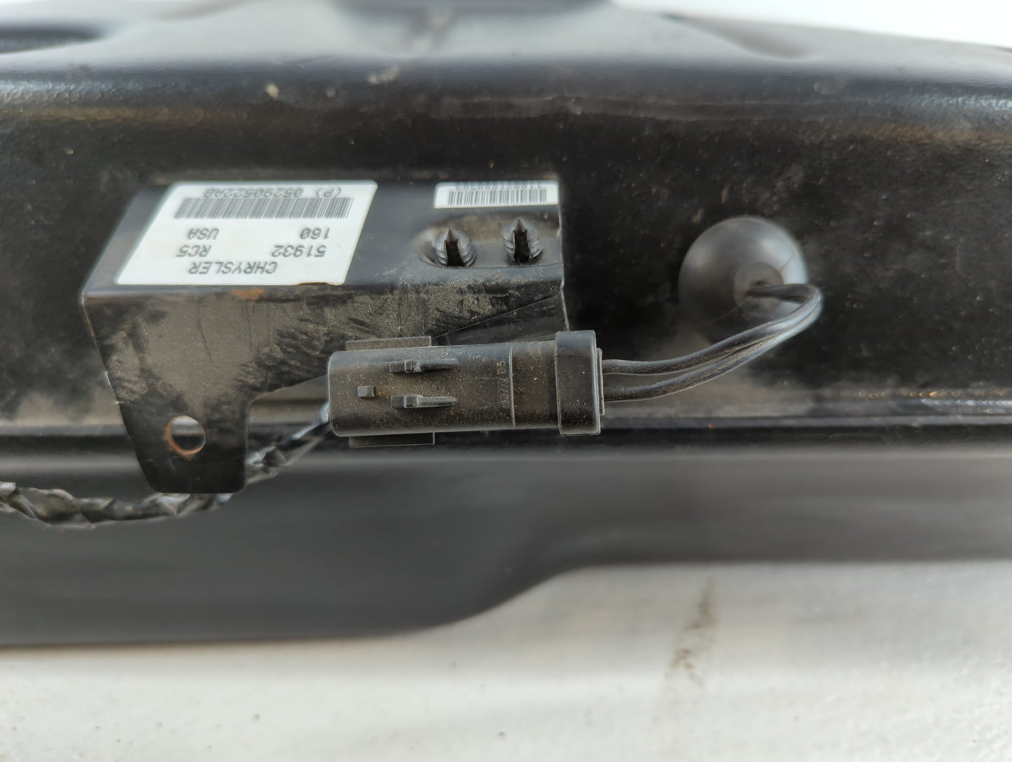 2006 Chrysler 300 Speaker/subwoofer - Oemusedautoparts1.com