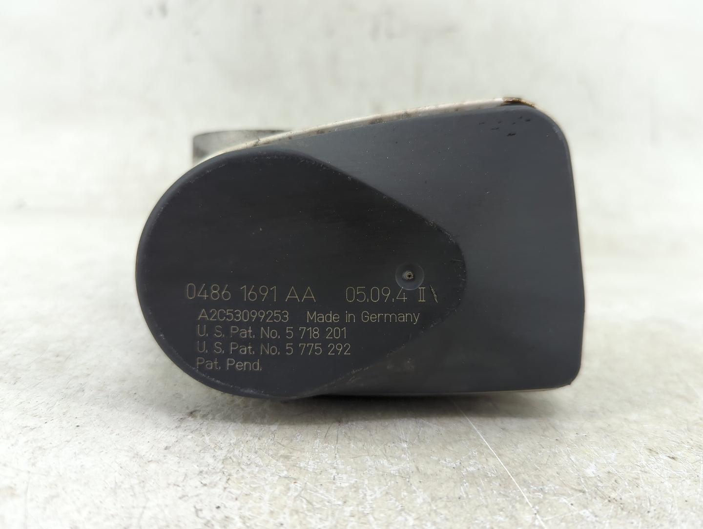 2006-2010 Chrysler 300 Throttle Body Fits Fits 2006 2007 2008 2009 2010 2011 OEM Used Auto Parts - Oemusedautoparts1.com