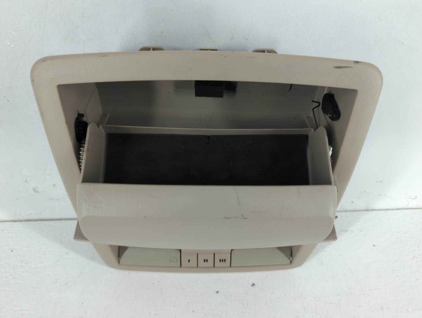 2005-2007 Chrysler 300 Overhead Roof Console Interior Dome Light - Oemusedautoparts1.com