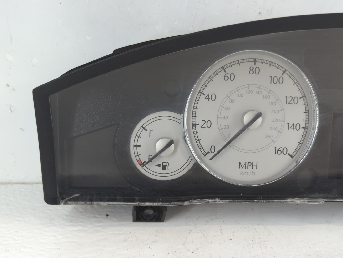 2006 Chrysler 300 Instrument Cluster Speedometer Gauges Fits OEM Used Auto Parts - Oemusedautoparts1.com