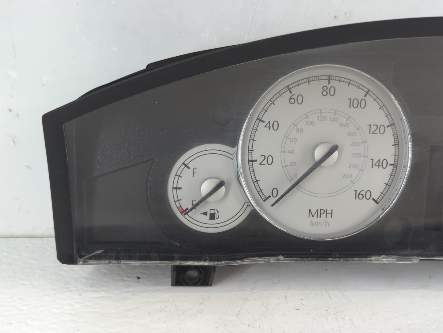 2006 Chrysler 300 Instrument Cluster Speedometer Gauges Fits OEM Used Auto Parts - Oemusedautoparts1.com