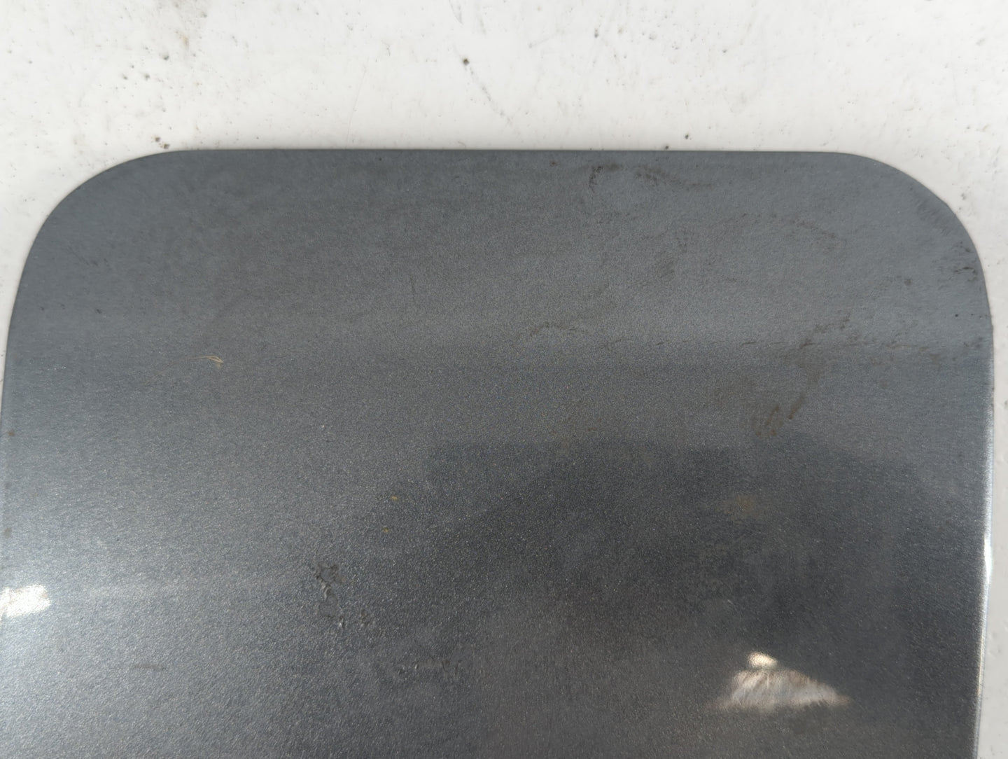 2006 Chrysler 300 Fuel Tank Door Lid Gas Tank Black - Oemusedautoparts1.com