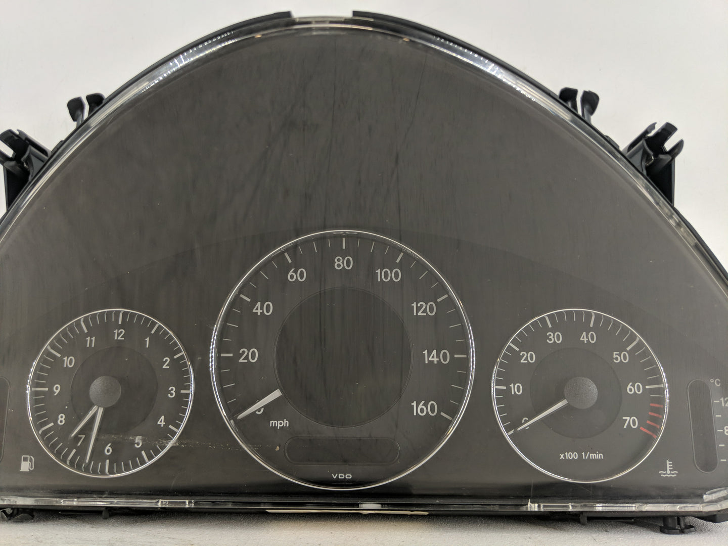 2006 Chrysler E Class Instrument Cluster Speedometer Gauges P/N:A 211 540 21 48 Fits OEM Used Auto Parts - Oemusedautoparts1