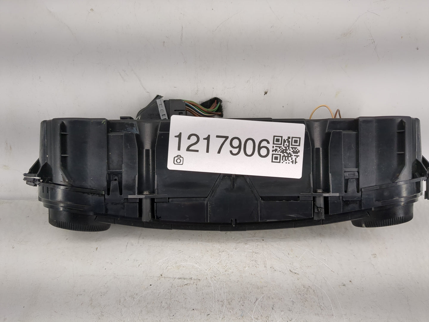 2006 Chrysler E Class Climate Control Module Temperature AC/Heater Replacement P/N:211 830 1885 Fits OEM Used Auto Parts - O