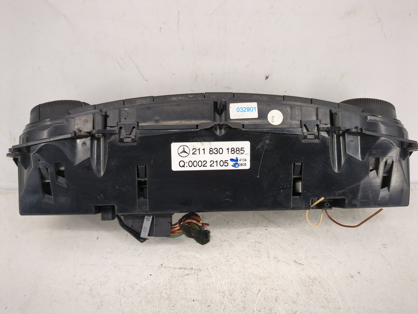 2006 Chrysler E Class Climate Control Module Temperature AC/Heater Replacement P/N:211 830 1885 Fits OEM Used Auto Parts - O