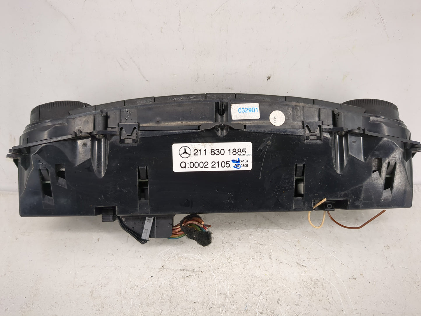 2006 Chrysler E Class Climate Control Module Temperature AC/Heater Replacement P/N:211 830 1885 Fits OEM Used Auto Parts - O