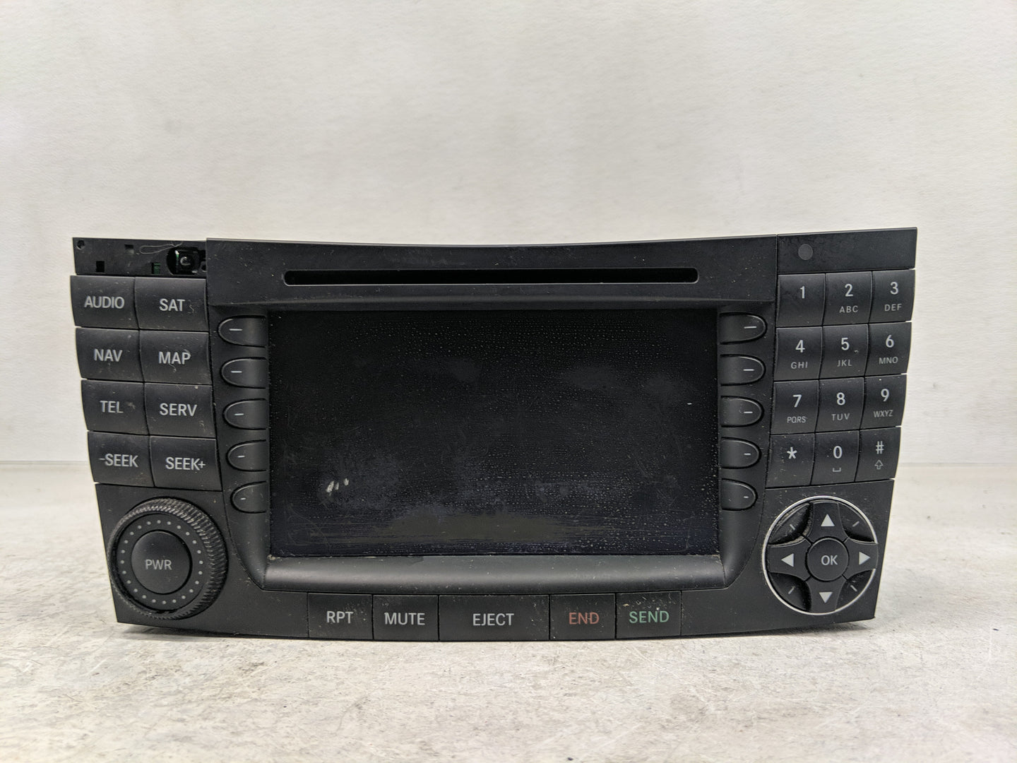 2006 Chrysler E Class Radio AM FM Cd Player Receiver Replacement P/N:211 820 30 97 Fits OEM Used Auto Parts - Oemusedautopar