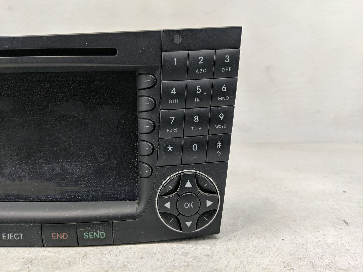 2006 Chrysler E Class Radio AM FM Cd Player Receiver Replacement P/N:211 820 30 97 Fits OEM Used Auto Parts - Oemusedautopar