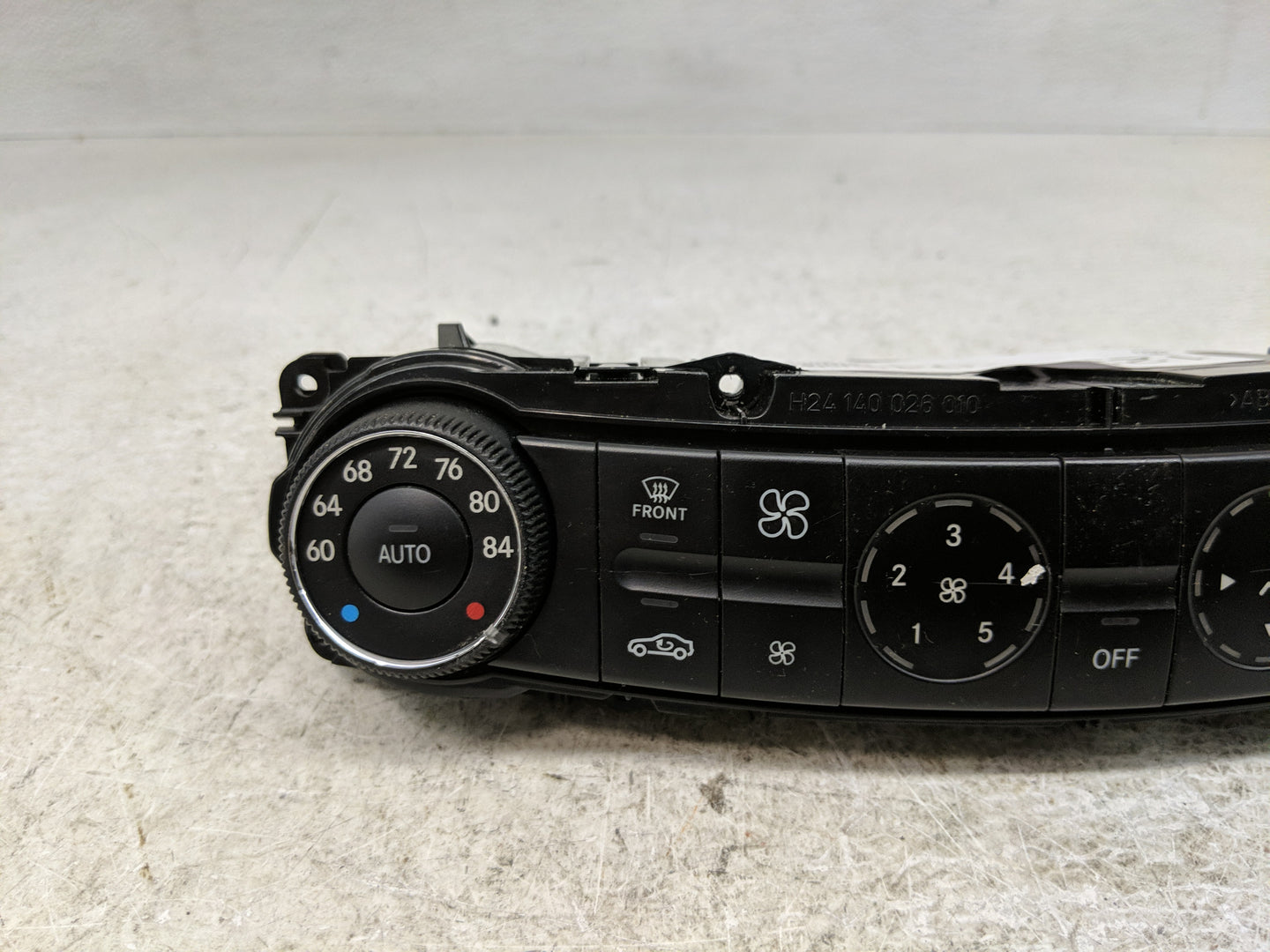 2006 Chrysler E Class Climate Control Module Temperature AC/Heater Replacement P/N:211 830 1885 Fits OEM Used Auto Parts - O