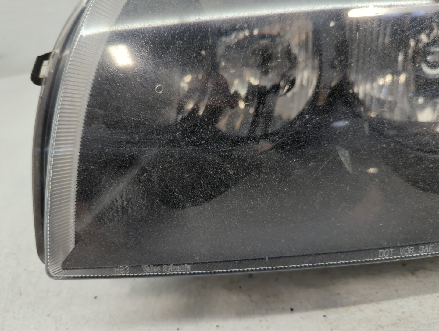 Chrysler Magnum Driver Left Oem Head Light Headlight Lamp - Oemusedautoparts1.com