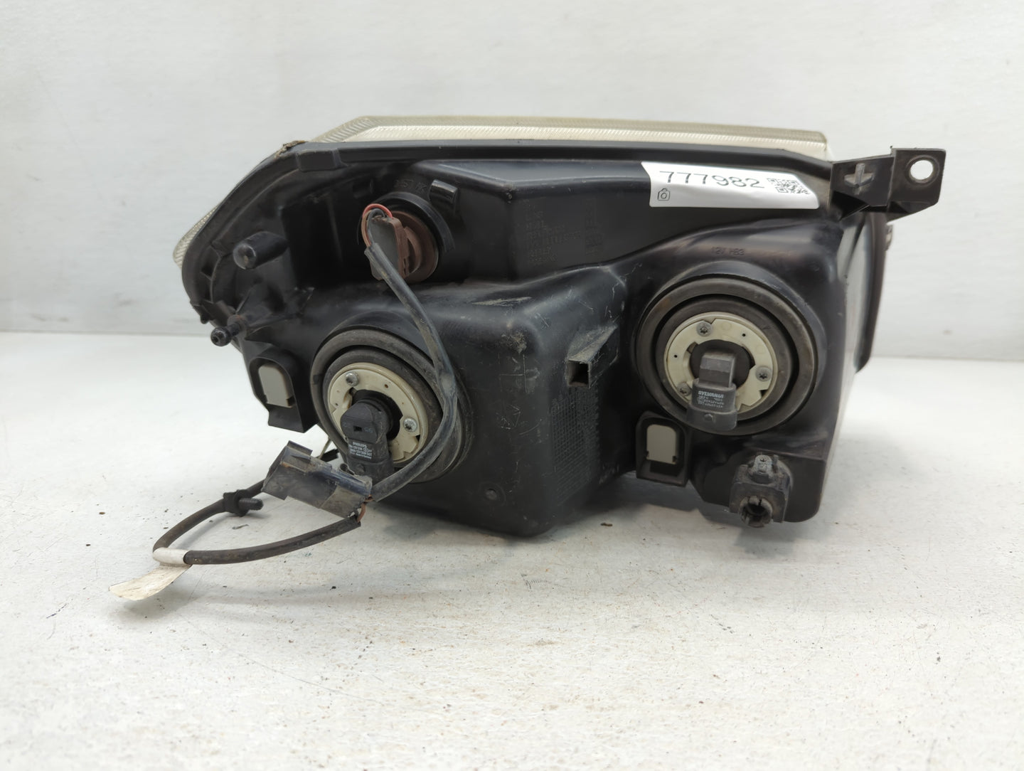 Chrysler Magnum Driver Left Oem Head Light Headlight Lamp - Oemusedautoparts1.com