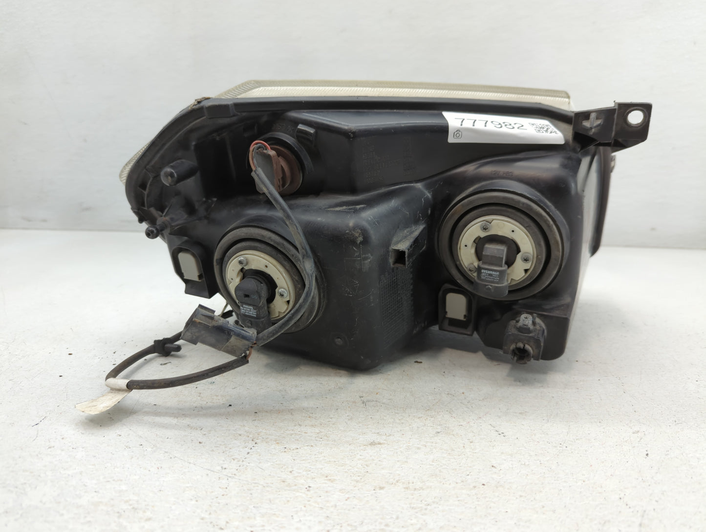 Chrysler Magnum Driver Left Oem Head Light Headlight Lamp - Oemusedautoparts1.com