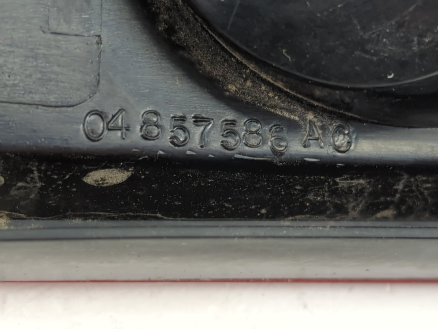 2006 Chrysler Pacifica Tail Light Assembly Passenger Right OEM P/N:04857586AC Fits OEM Used Auto Parts - Oemusedautoparts1.c