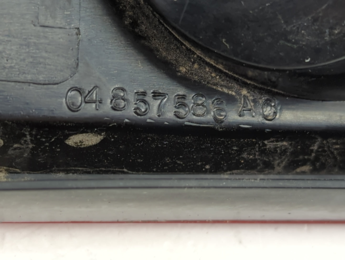 2006 Chrysler Pacifica Tail Light Assembly Passenger Right OEM P/N:04857586AC Fits OEM Used Auto Parts - Oemusedautoparts1.c