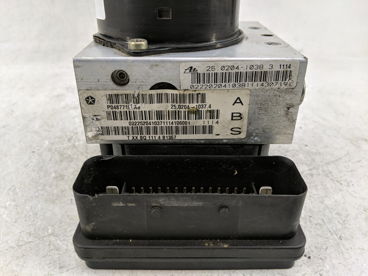 2005-2006 Chrysler Pacifica ABS Pump Control Module Replacement Fits Fits 2005 2006 OEM Used Auto Parts - Oemusedautoparts1.