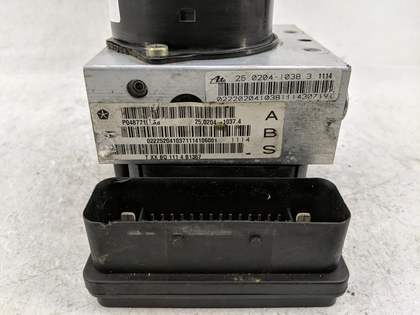 2005-2006 Chrysler Pacifica ABS Pump Control Module Replacement Fits Fits 2005 2006 OEM Used Auto Parts - Oemusedautoparts1.