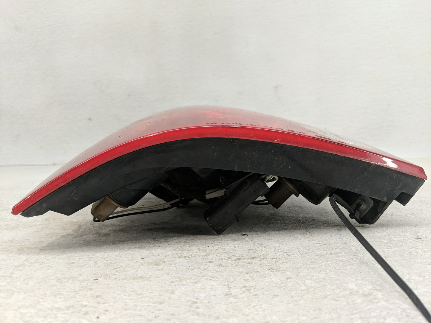 2006 Chrysler Pacifica Tail Light Assembly Driver Left OEM Fits OEM Used Auto Parts - Oemusedautoparts1.com