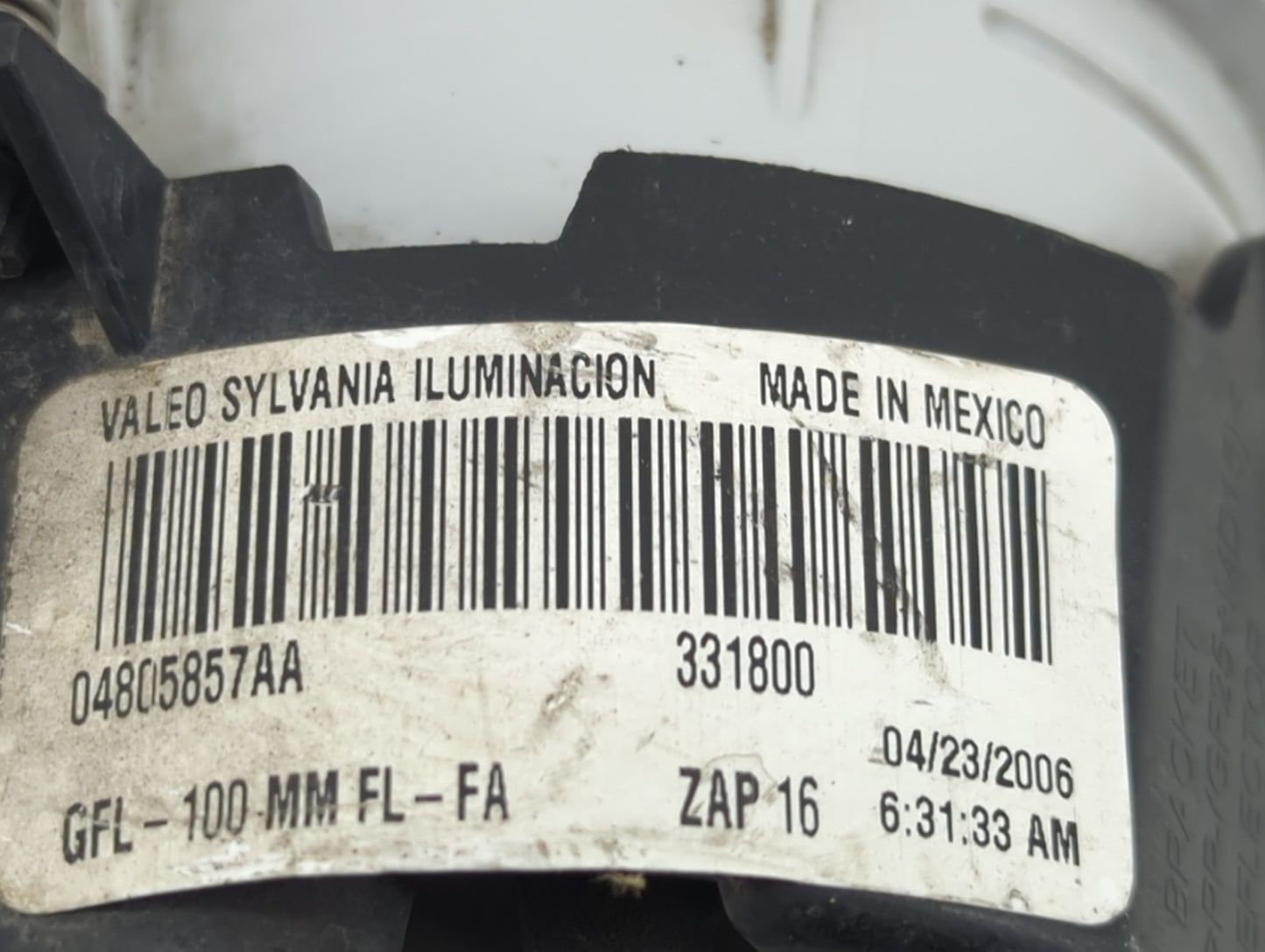2005-2008 Chrysler Pacifica Driver Left Oem Fog Light Lamp - Oemusedautoparts1.com