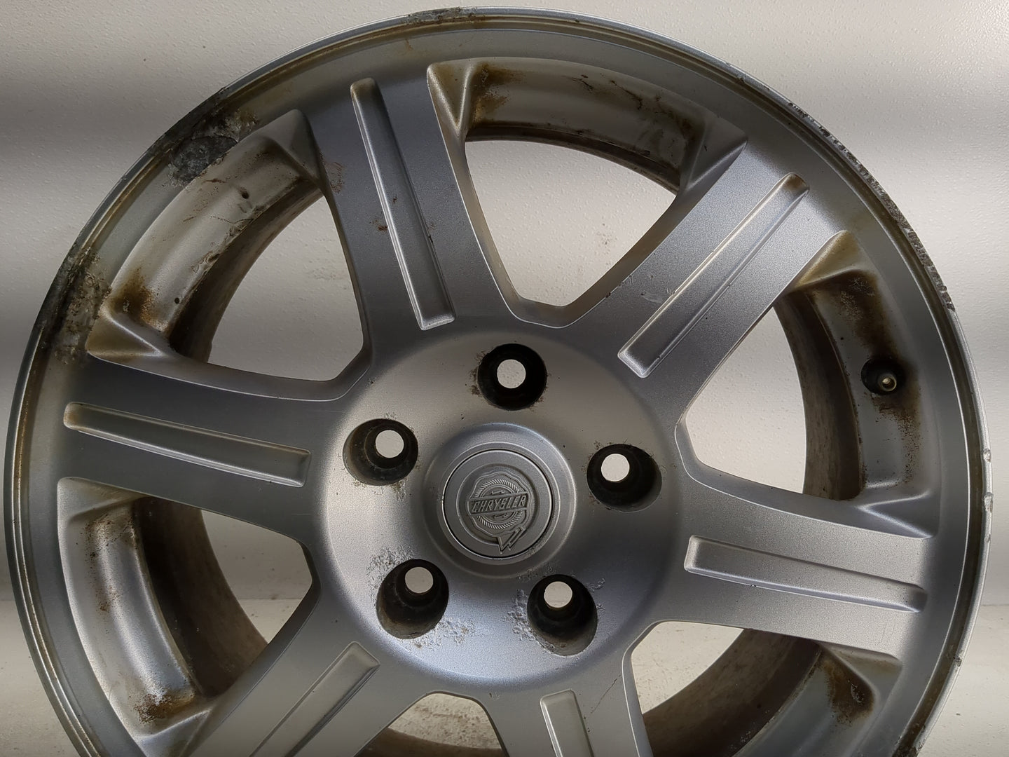 2004-2008 Chrysler Pacifica Oem Wheel Rim - Oemusedautoparts1.com