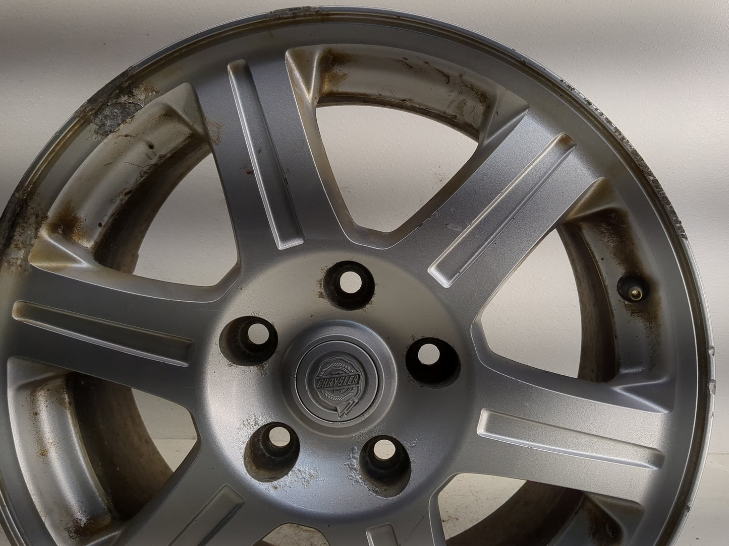 2004-2008 Chrysler Pacifica Oem Wheel Rim - Oemusedautoparts1.com