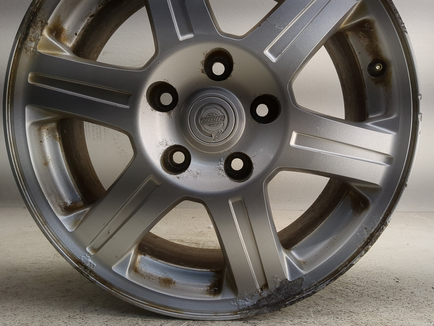 2004-2008 Chrysler Pacifica Oem Wheel Rim - Oemusedautoparts1.com