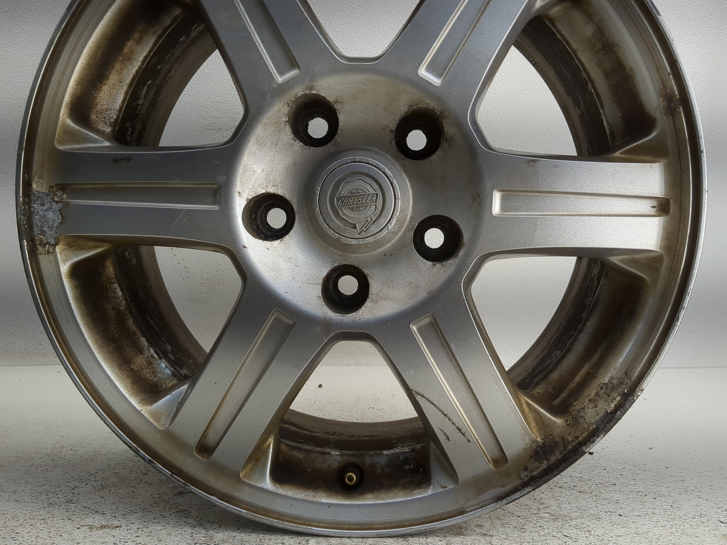 2004-2008 Chrysler Pacifica Oem Wheel Rim 1303294 - Oemusedautoparts1.com