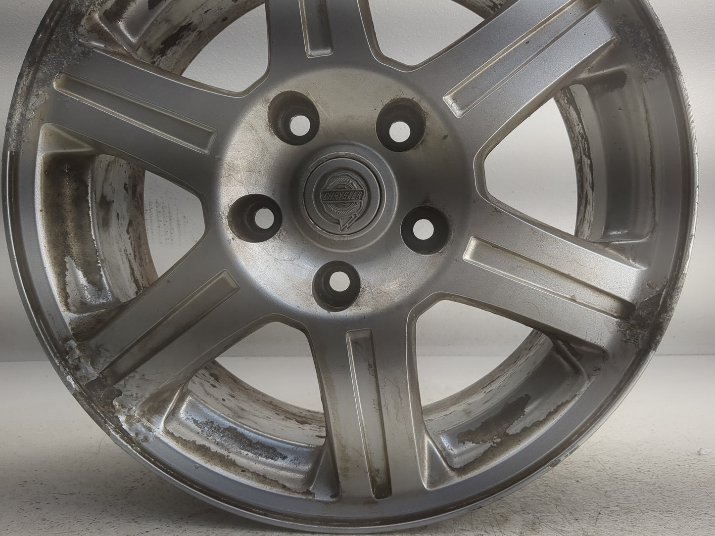 2005-2006 Chrysler Pacifica Oem Wheel Rim - Oemusedautoparts1.com