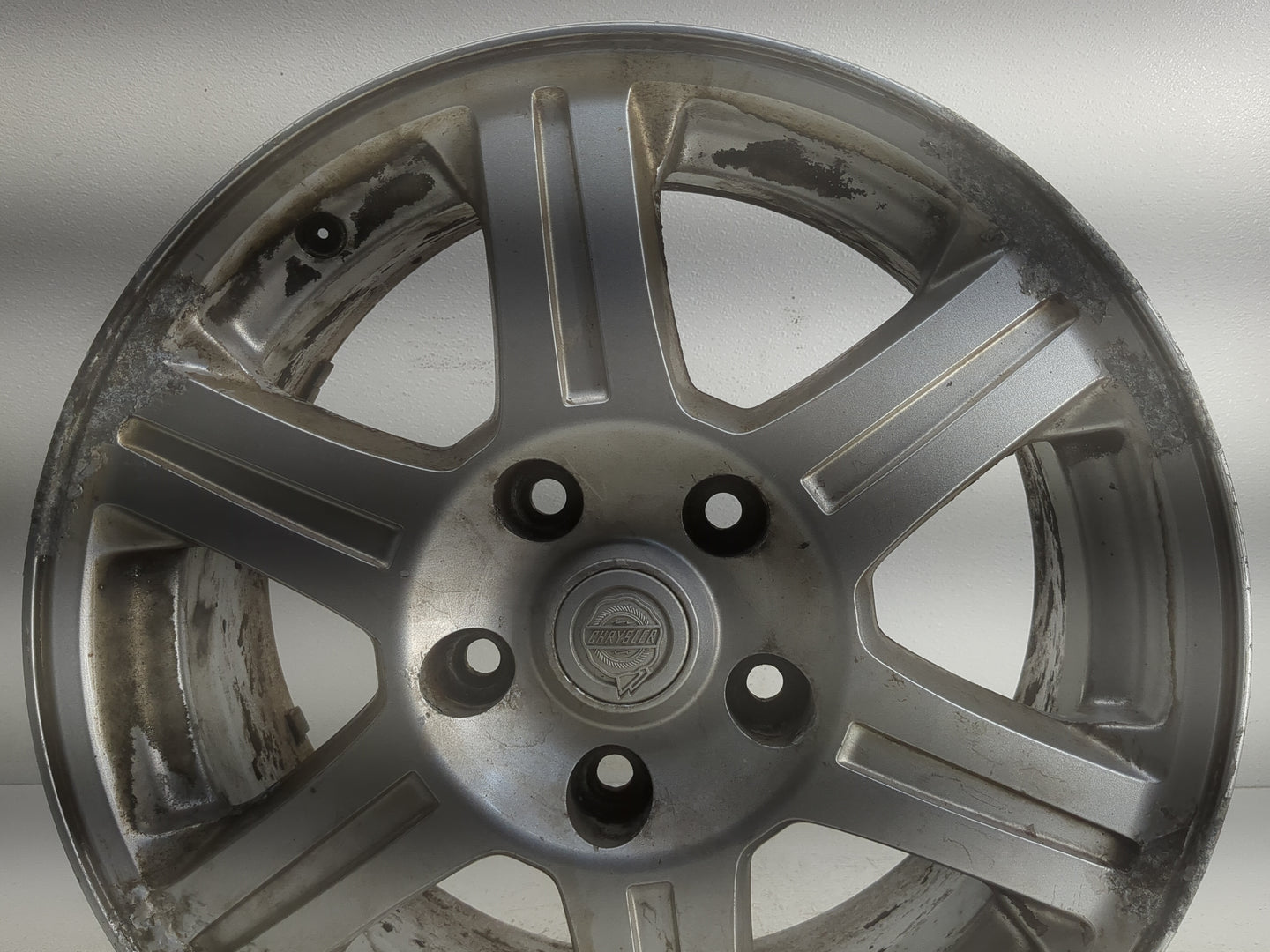 2005-2006 Chrysler Pacifica Oem Wheel Rim - Oemusedautoparts1.com
