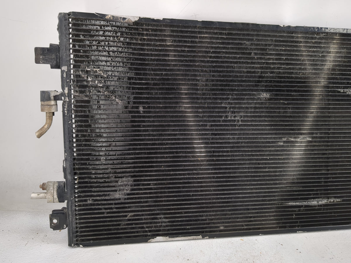 2004-2006 Chrysler Pacifica Engine Cooling Radiator Condensor P/N:11506H Fits Fits 2004 2005 2006 OEM Used Auto Parts - Oemu