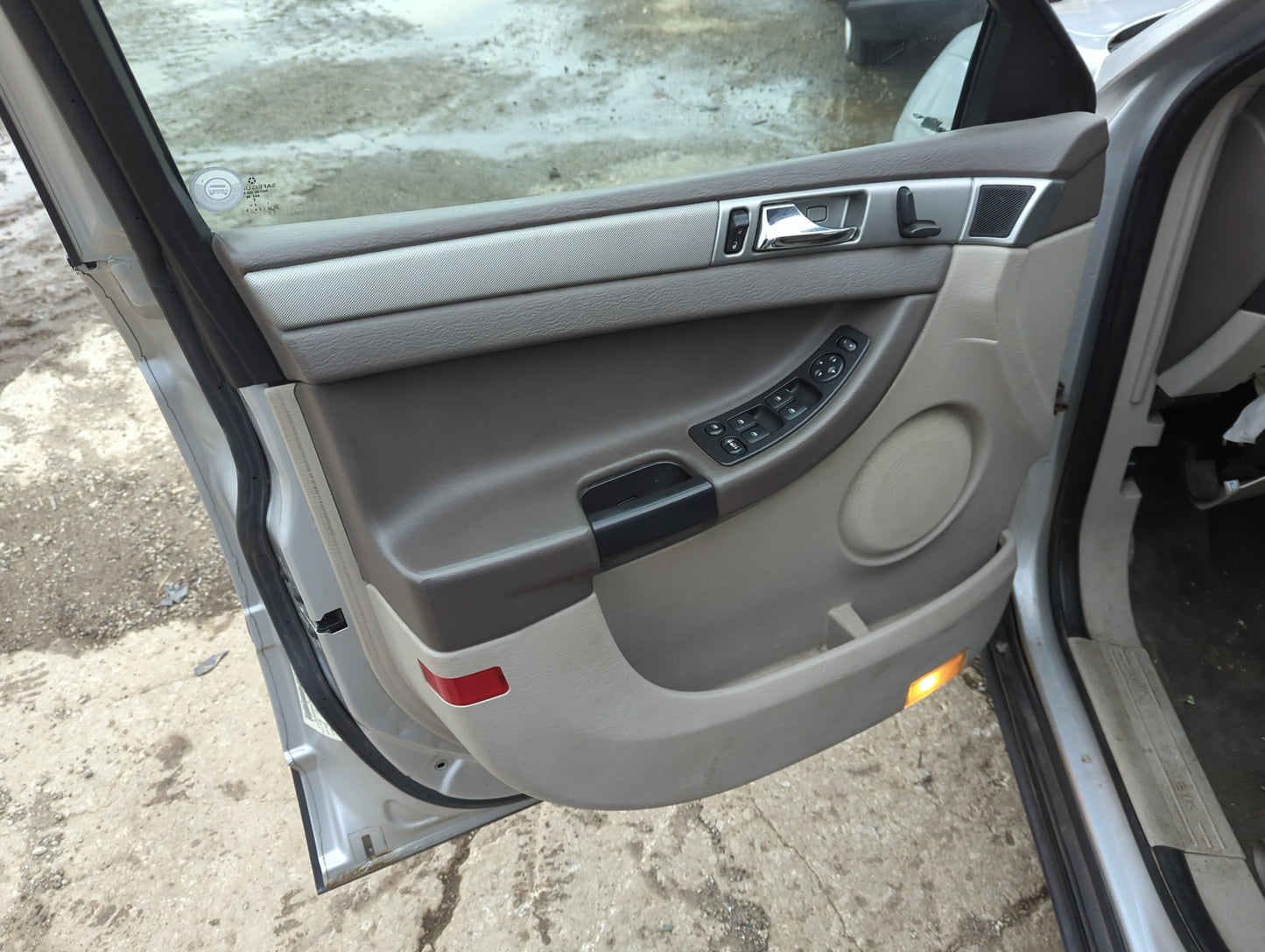 2006 Chrysler Pacifica Front Left Driver Interior Door Panel Trim - Oemusedautoparts1.com