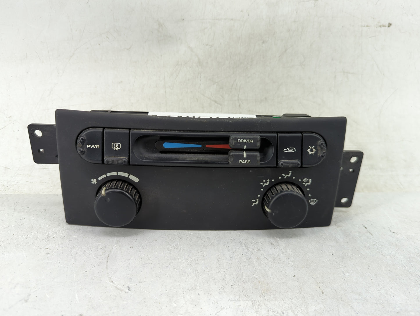 2005-2008 Chrysler Pacifica Climate Control Module Temperature AC/Heater Replacement P/N:05005460AA Fits Fits 2005 2006 2007