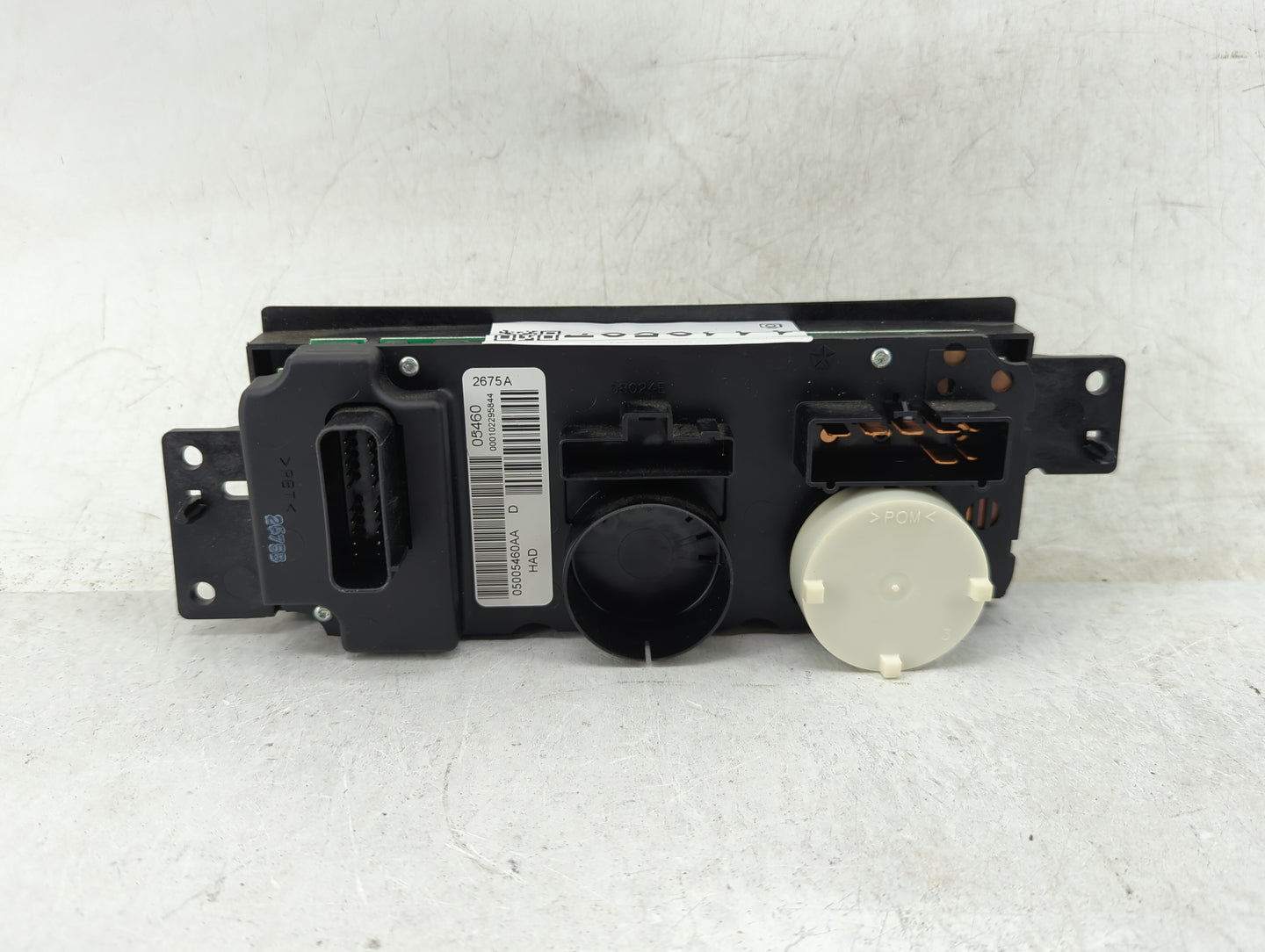 2005-2008 Chrysler Pacifica Climate Control Module Temperature AC/Heater Replacement P/N:05005460AA Fits Fits 2005 2006 2007