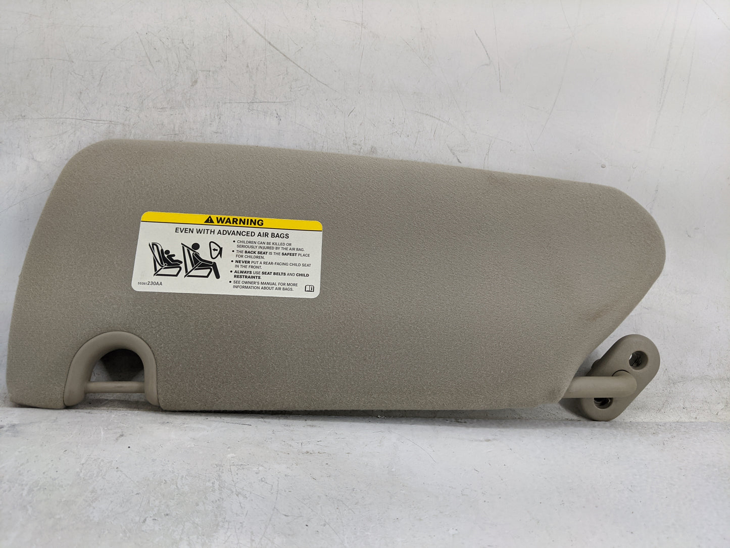 2004-2006 Chrysler Pacifica Sun Visor Shade Replacement Passenger Right Mirror Fits Fits 2004 2005 2006 OEM Used Auto Parts 