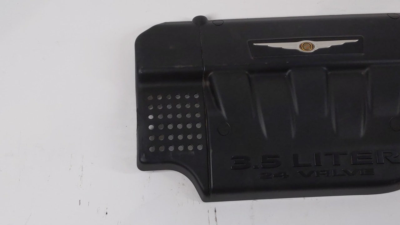 2006 Chrysler Pacifica Engine Cover - Oemusedautoparts1.com
