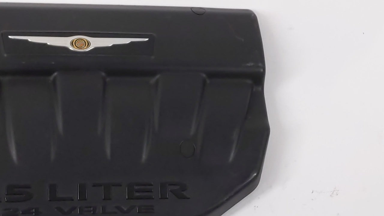 2006 Chrysler Pacifica Engine Cover - Oemusedautoparts1.com