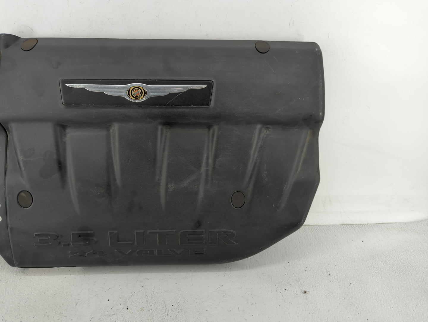 2006 Chrysler Pacifica Engine Cover - Oemusedautoparts1.com