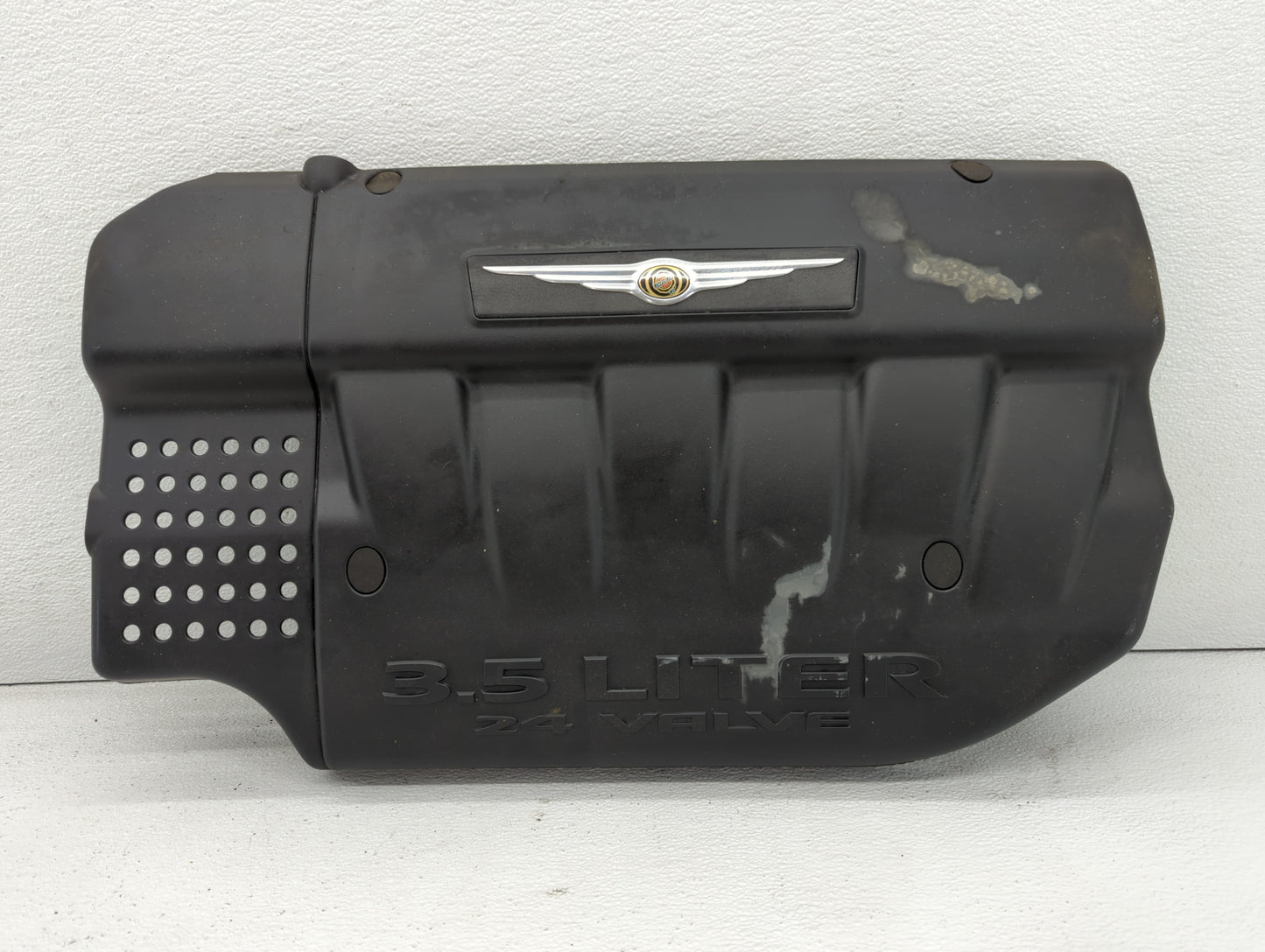 2006 Chrysler Pacifica Engine Cover - Oemusedautoparts1.com