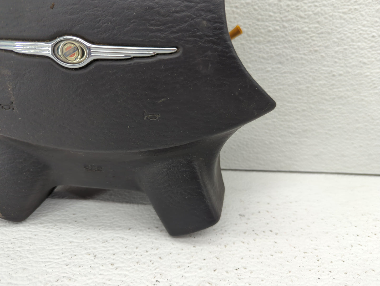 2006 Chrysler Pacifica Air Bag Driver Left Steering Wheel Mounted Fits OEM Used Auto Parts - Oemusedautoparts1.com