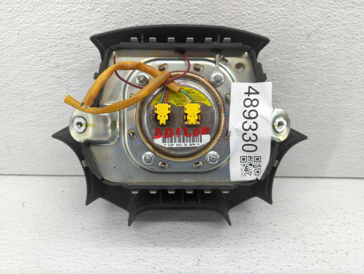 2006 Chrysler Pacifica Air Bag Driver Left Steering Wheel Mounted Fits OEM Used Auto Parts - Oemusedautoparts1.com