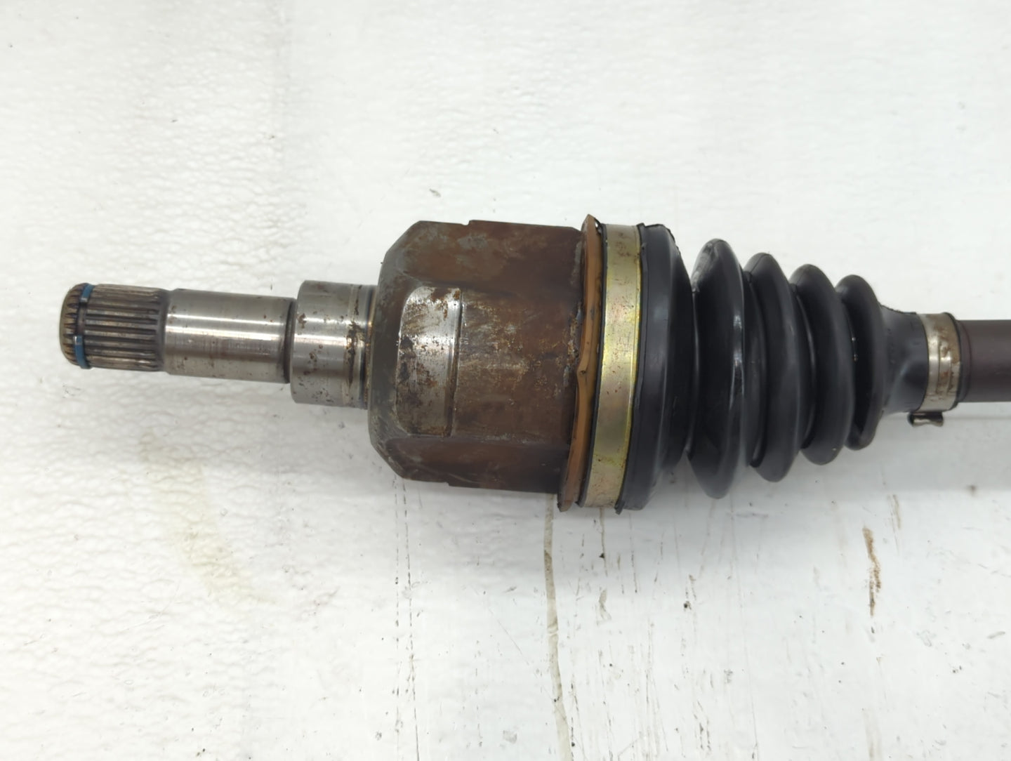 2004-2006 Chrysler Pacifica Axle Shaft Front Passenger Cv C/v - Oemusedautoparts1.com