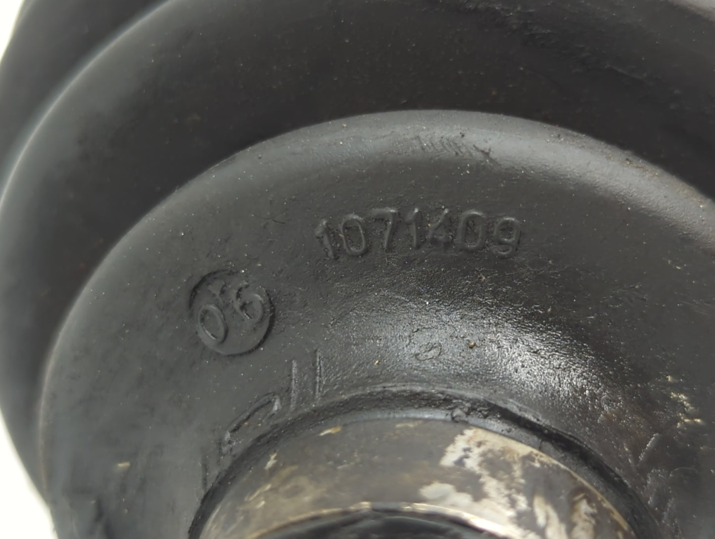 2004-2006 Chrysler Pacifica Axle Shaft Front Passenger Cv C/v - Oemusedautoparts1.com