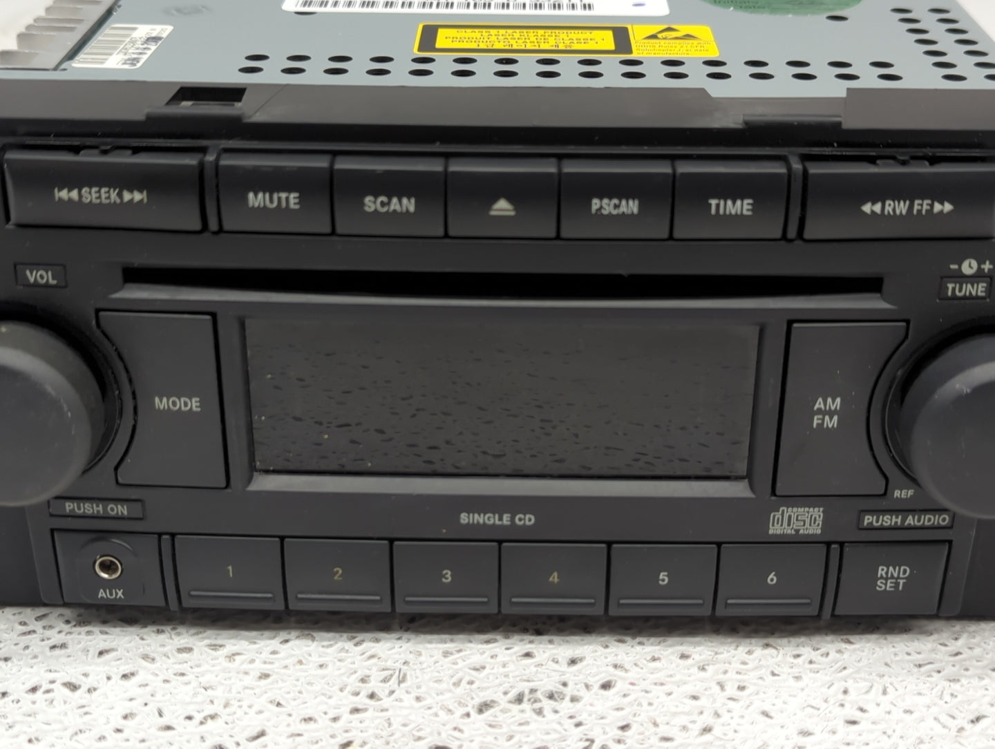 2006-2010 Chrysler Pt Cruiser Radio AM FM Cd Player Receiver Replacement P/N:P05064173AG Fits OEM Used Auto Parts - Oemuseda