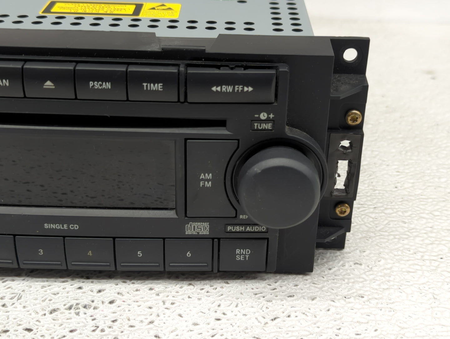 2006-2010 Chrysler Pt Cruiser Radio AM FM Cd Player Receiver Replacement P/N:P05064173AG Fits OEM Used Auto Parts - Oemuseda