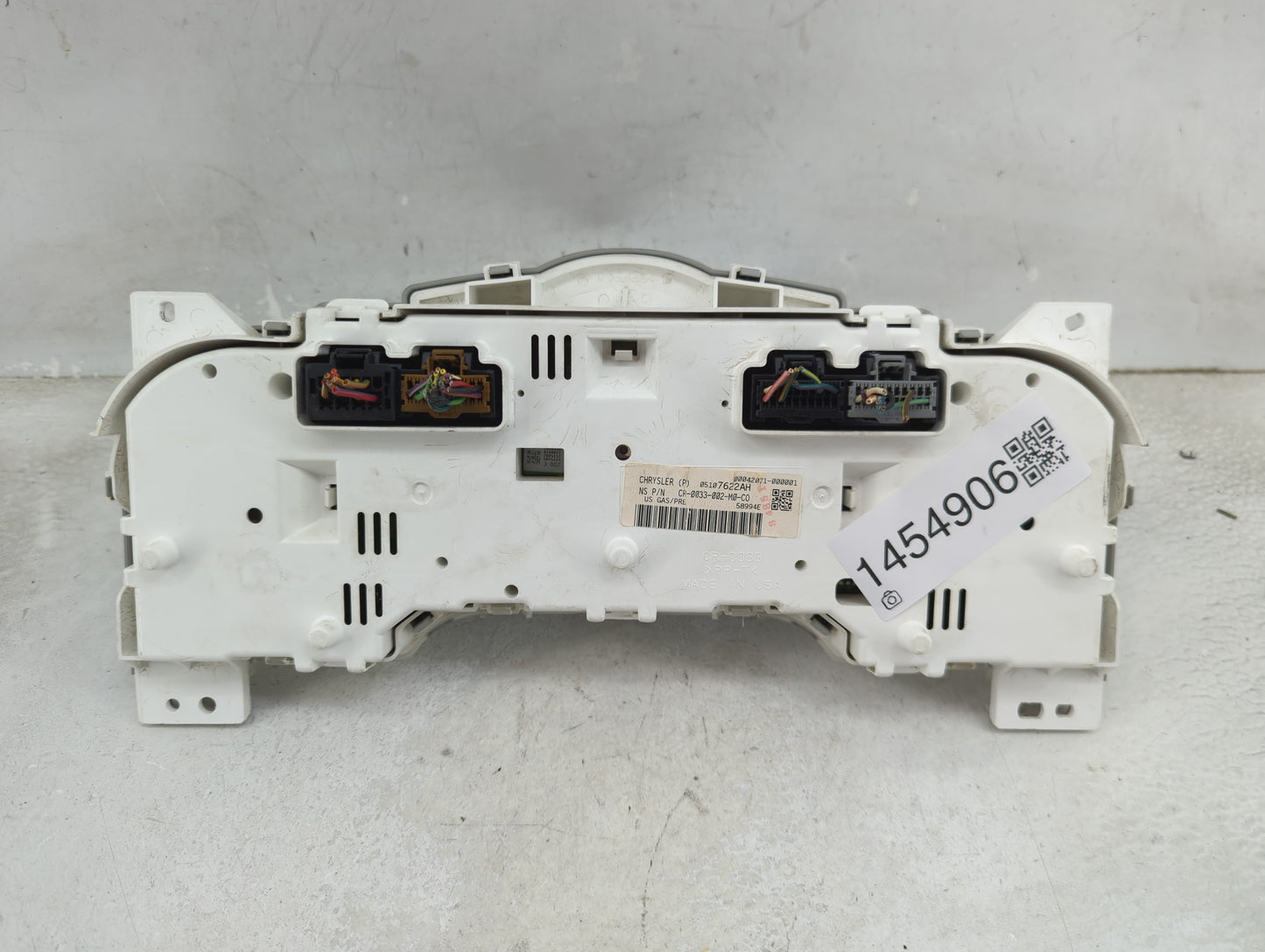 2006-2008 Chrysler Pt Cruiser Instrument Cluster Speedometer Gauges P/N:05107622AH CR-0033-002-M0-C0 Miles: Fits OEM Used Au