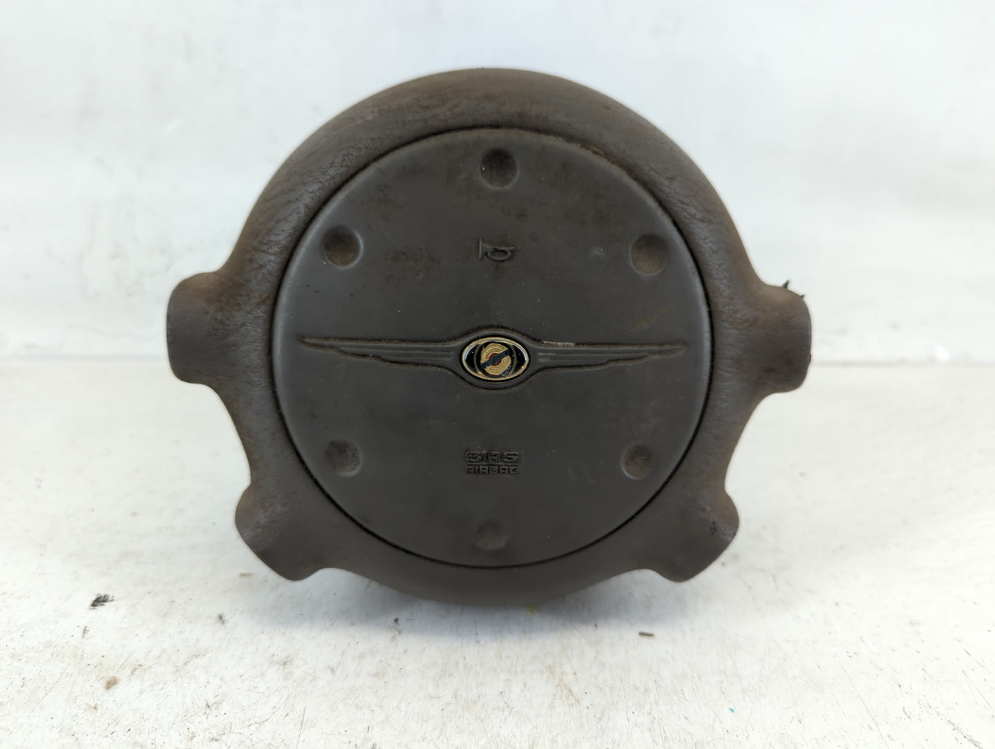 2006 Chrysler Pt Cruiser Air Bag Driver Left Steering Wheel Mounted P/N:P0UV77WL8AB 73427A Fits OEM Used Auto Parts - Oemuse