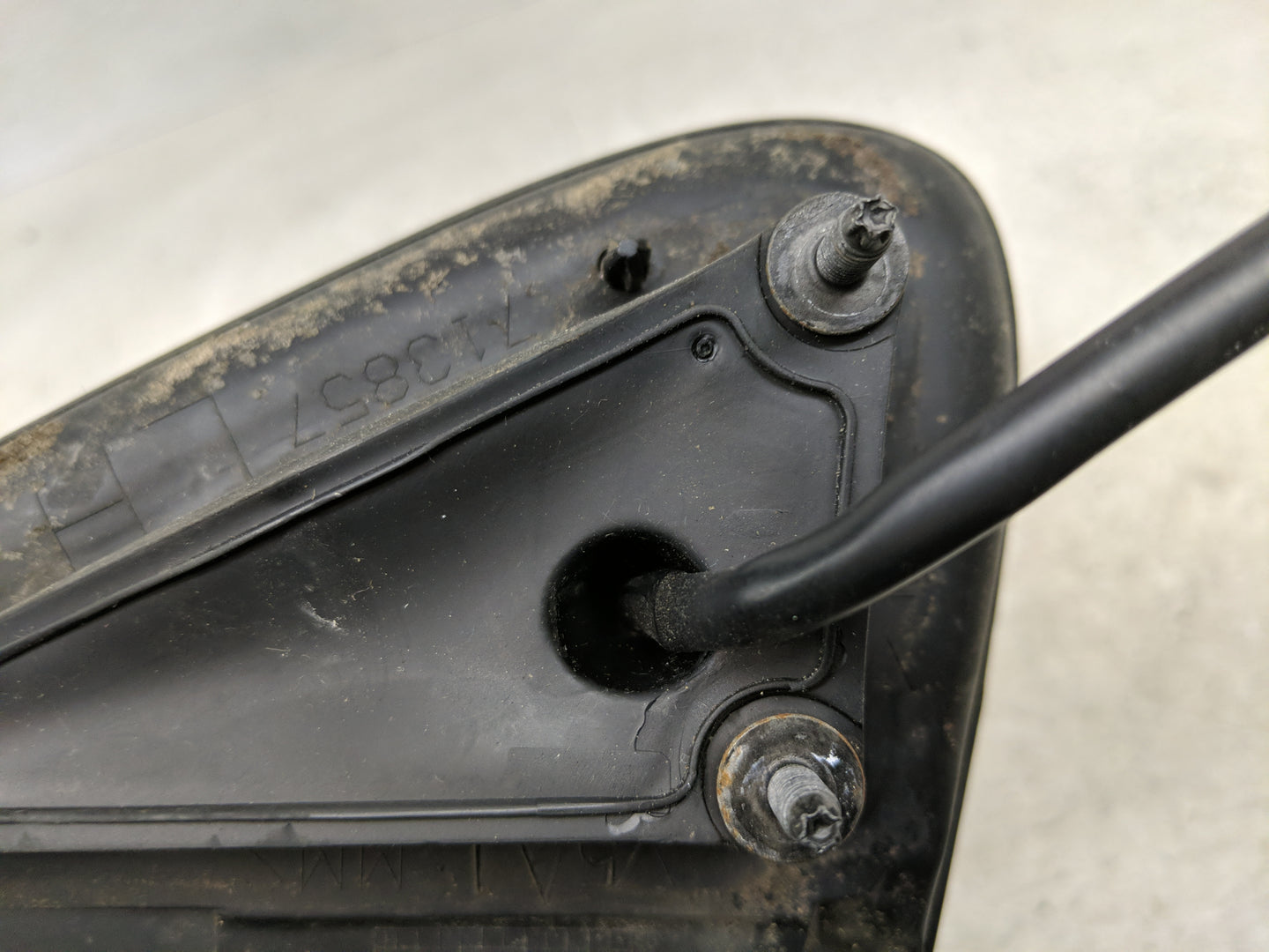 2005-2008 Chrysler Pt Cruiser Driver Left Side View Manual Door Mirror - Oemusedautoparts1.com