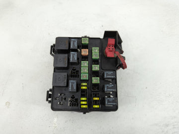 2005-2006 Chrysler Sebring Fusebox Fuse Box Panel Relay Module P/N:04759396AE Fits Fits 2005 2006 OEM Used Auto Parts - Oemu