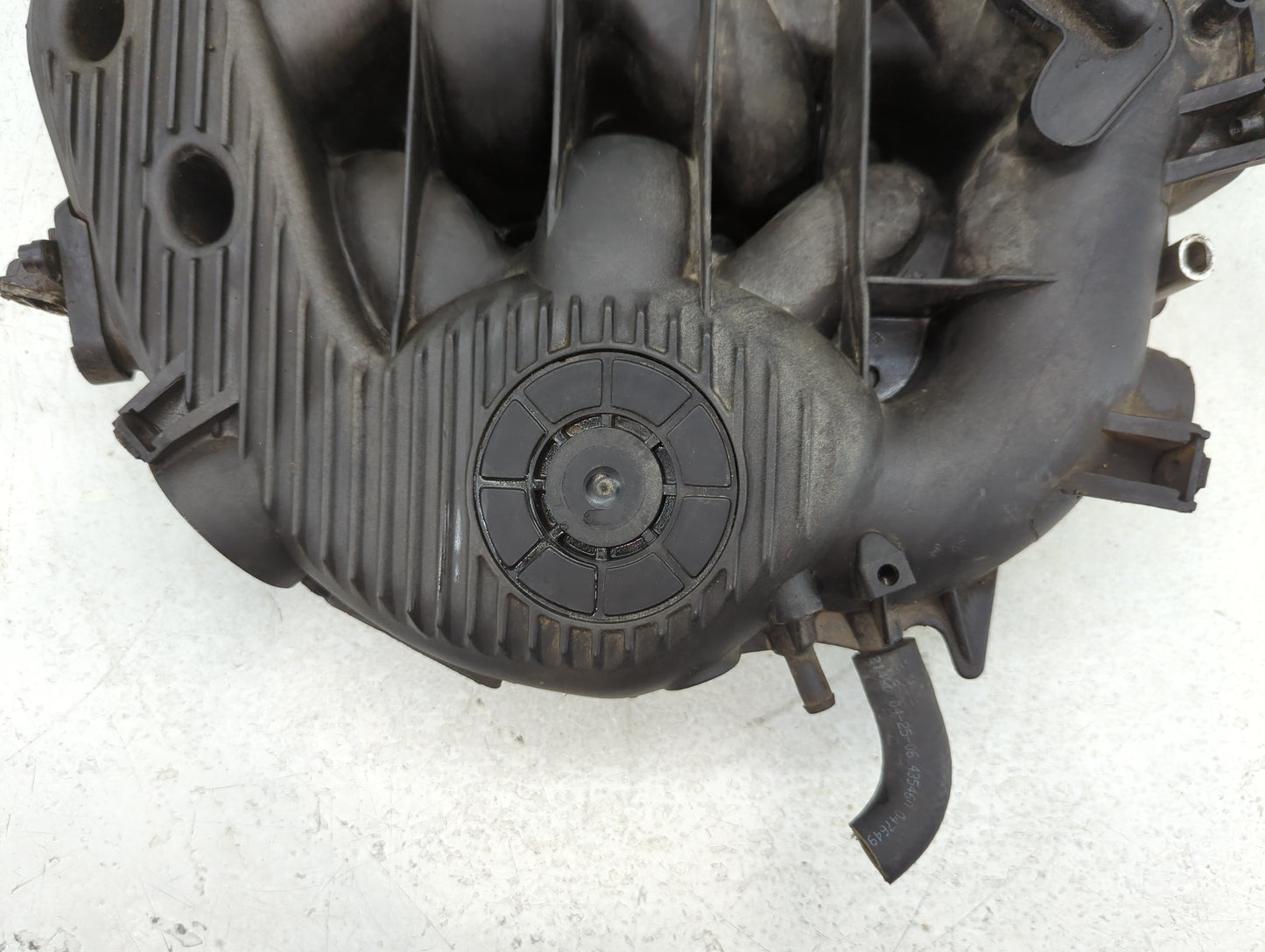 2005-2006 Chrysler Sebring Air Intake Manifold P/N:0611420 Fits Fits 2005 2006 OEM Used Auto Parts - Oemusedautoparts1.com