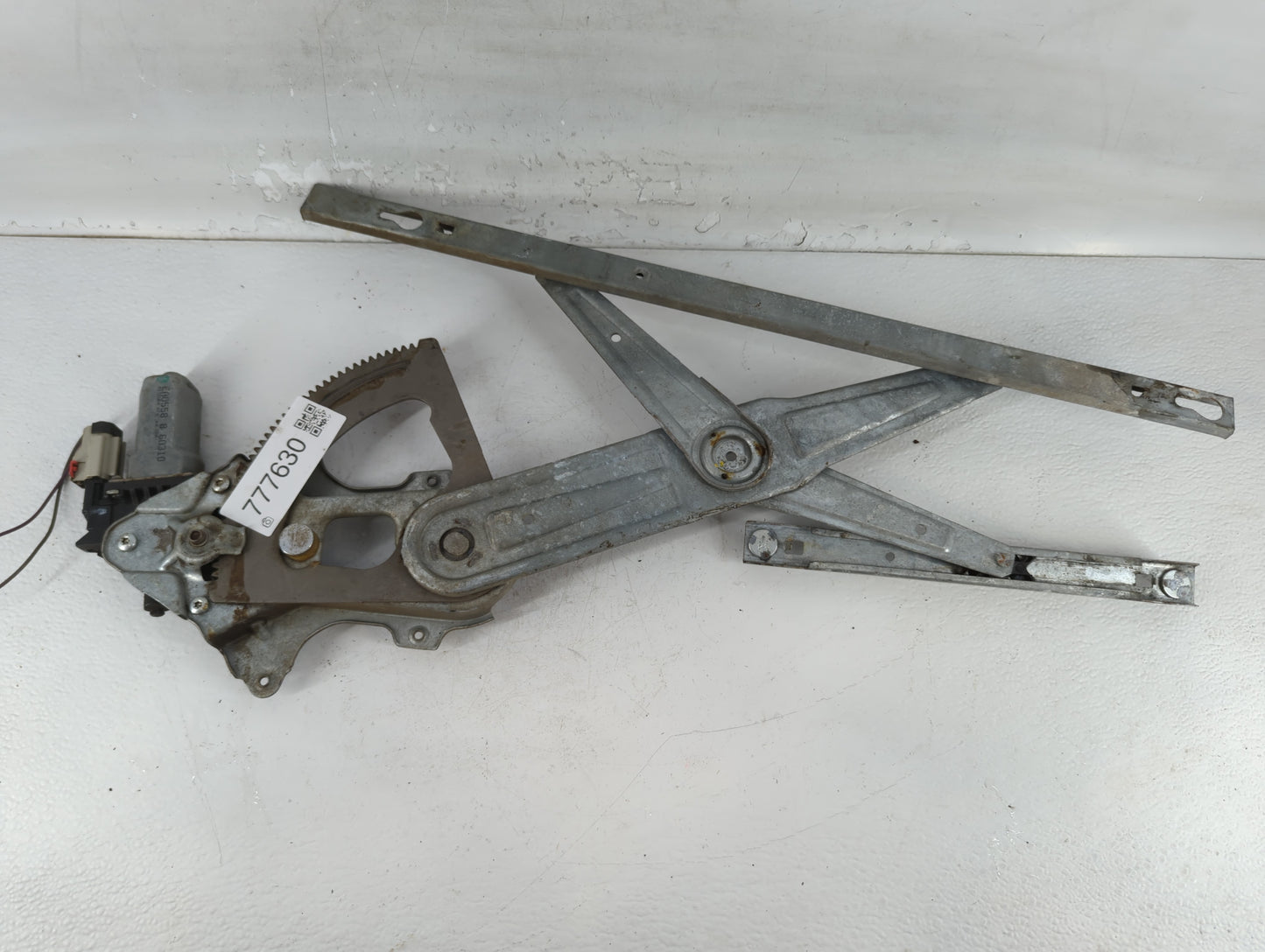 Chrysler Stratus Window Regulator Passenger Front - Oemusedautoparts1.com