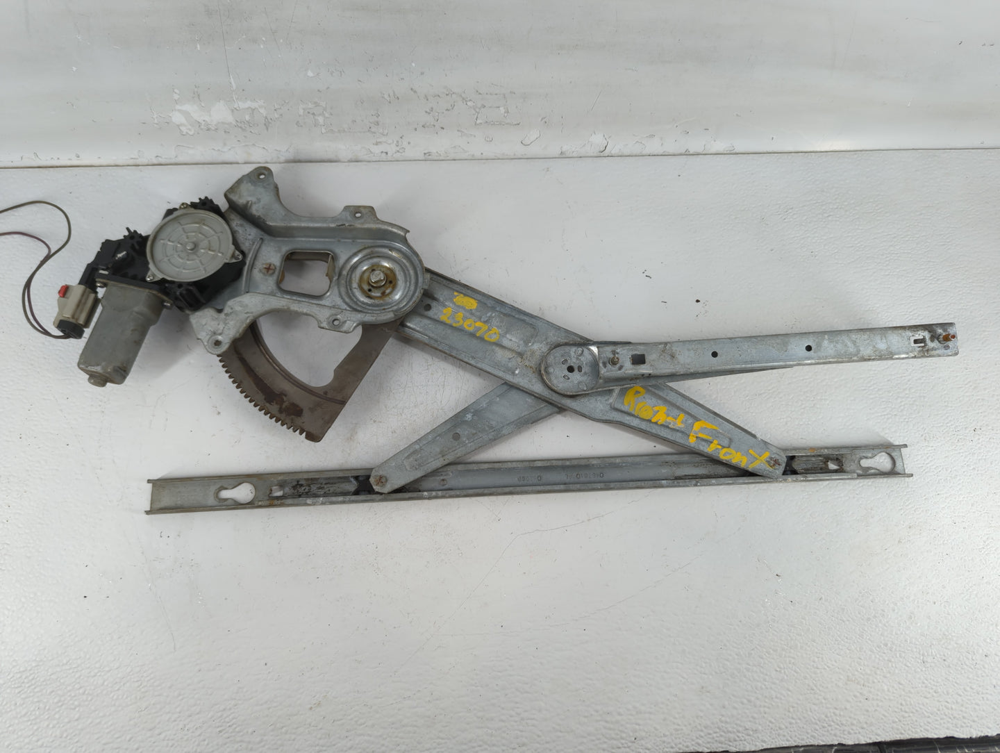Chrysler Stratus Window Regulator Passenger Front - Oemusedautoparts1.com